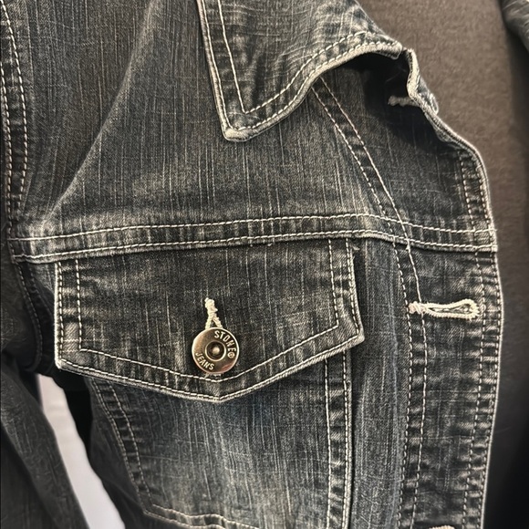 Stone women’s Classic Dark Denim Jean Jacket. Stretch denim. Medium. - Picture 2 of 11